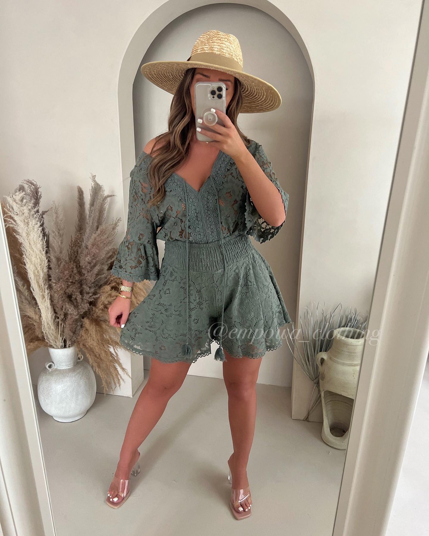 💥 Casual short V-neck lace suit💕