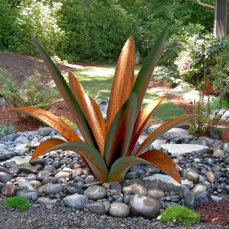 Anti-rust Metal Tequila Agave Plant