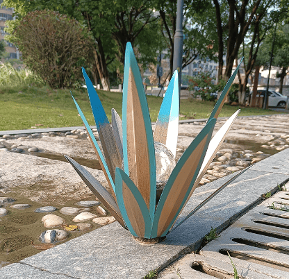 Anti-rust Metal Tequila Agave Plant