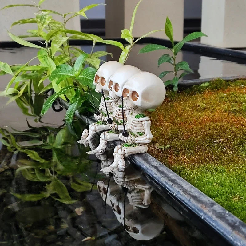 🔥💝Fishing Skeleton Garden Accessory💀