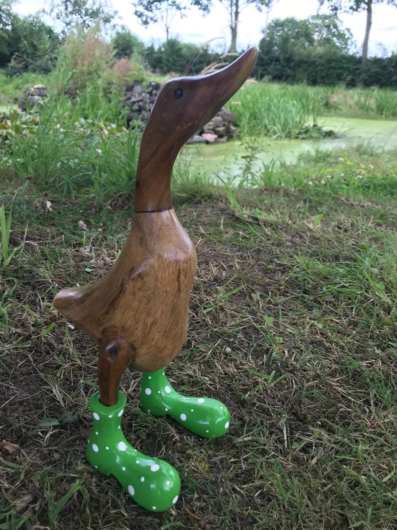 🌈Hand Carved Wellies Duck Family💞