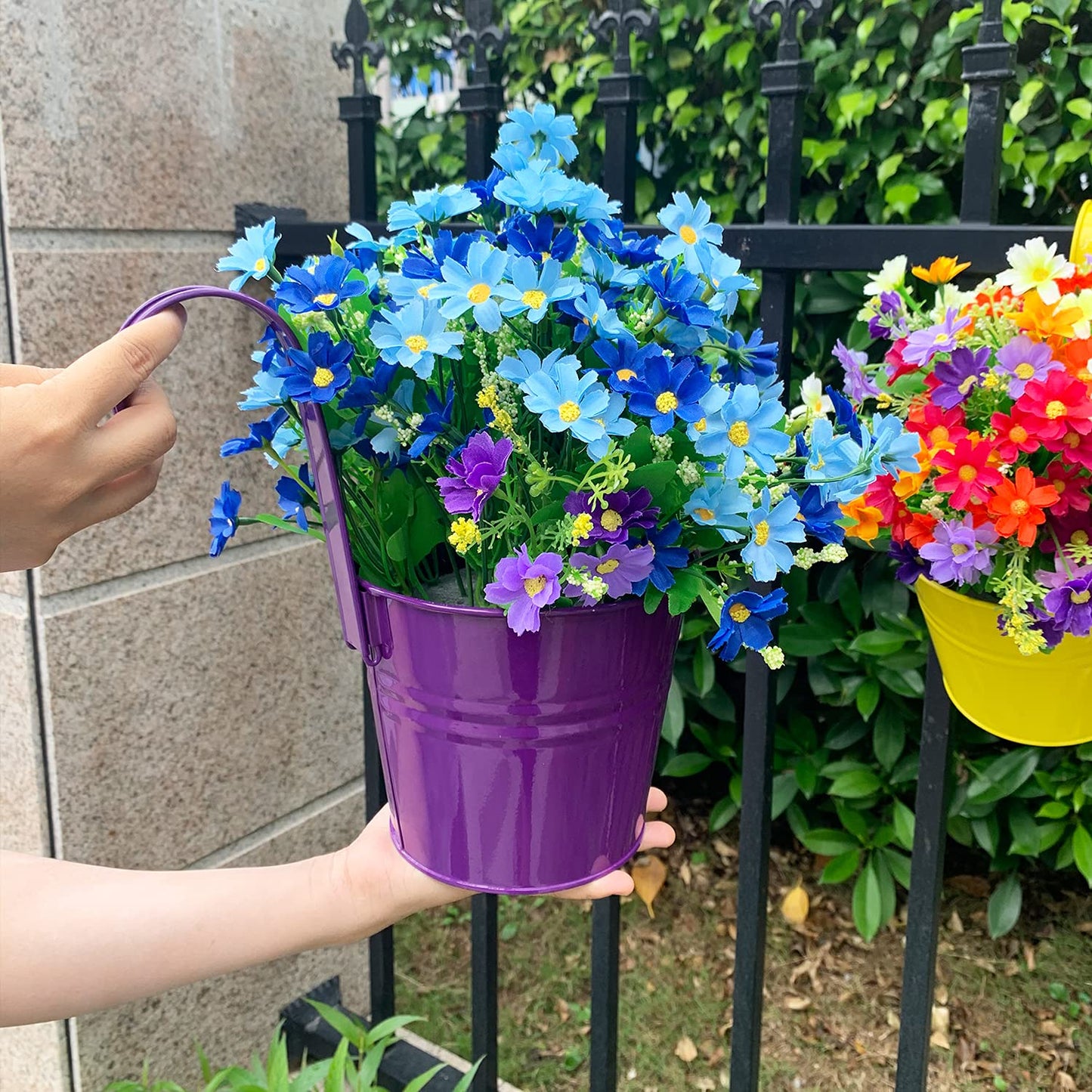 Hanging flower Pots