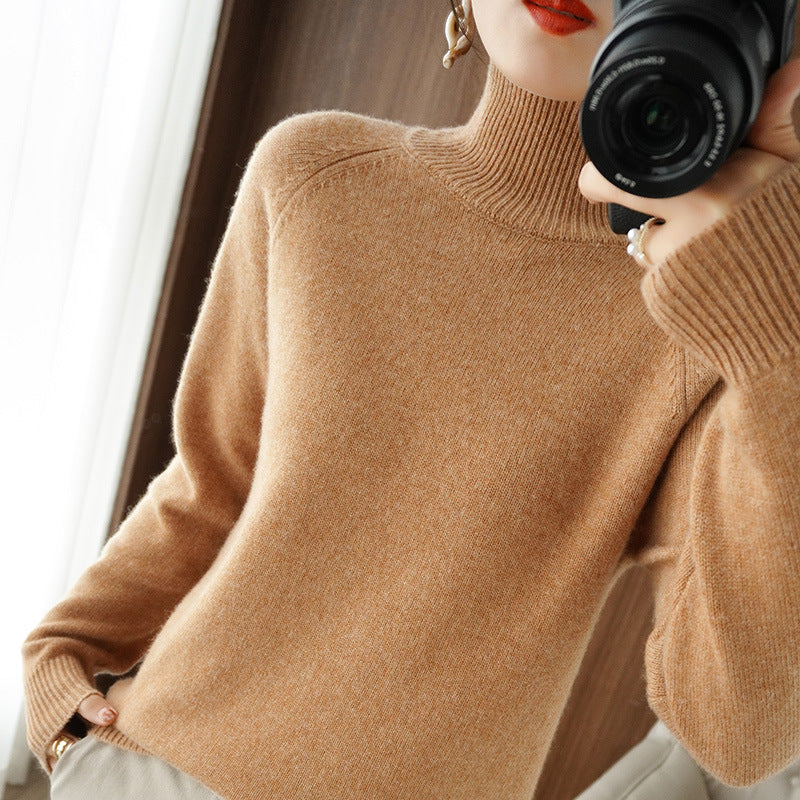 Solid turtleneck cashmere knit sweater