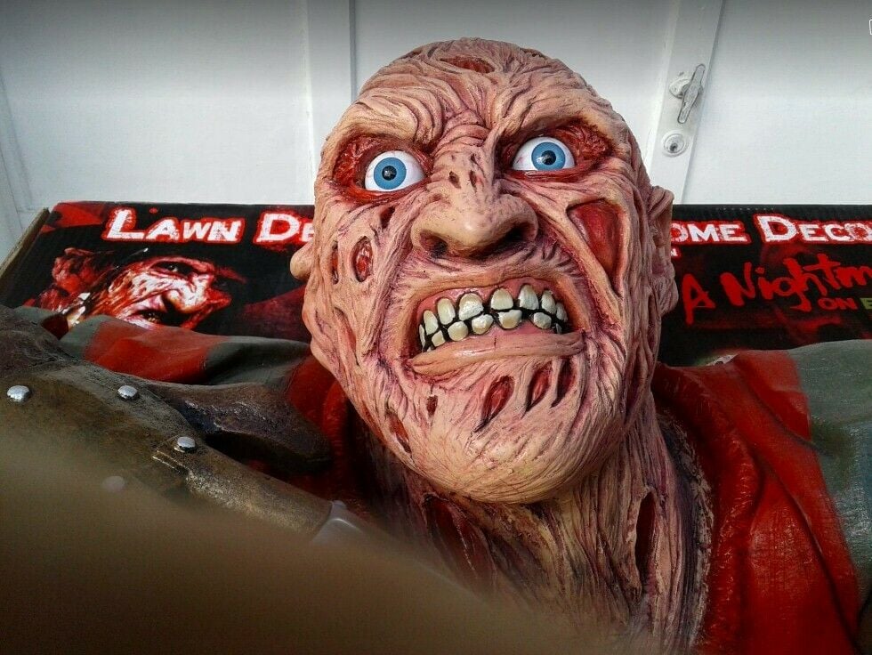 Rubie's Nightmare On Elm Street Freddy Krueger Grave Walker Decoration