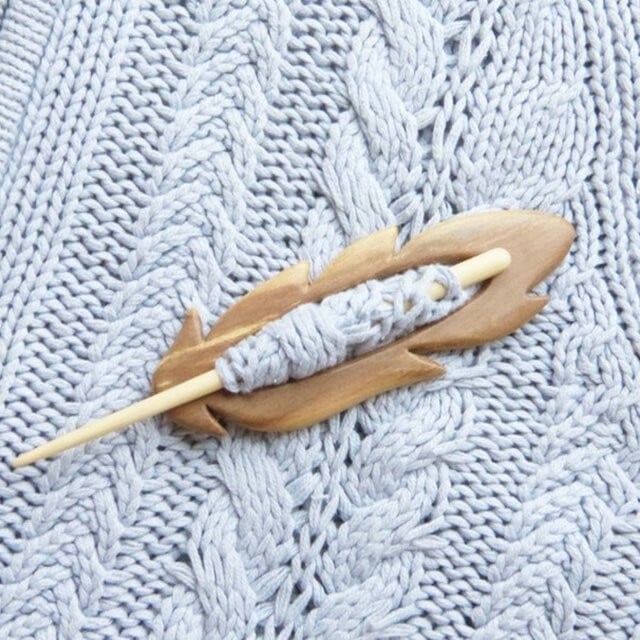 ⛄❄️Handmade Wooden Brooch Pin🌲Hand-made In Oak