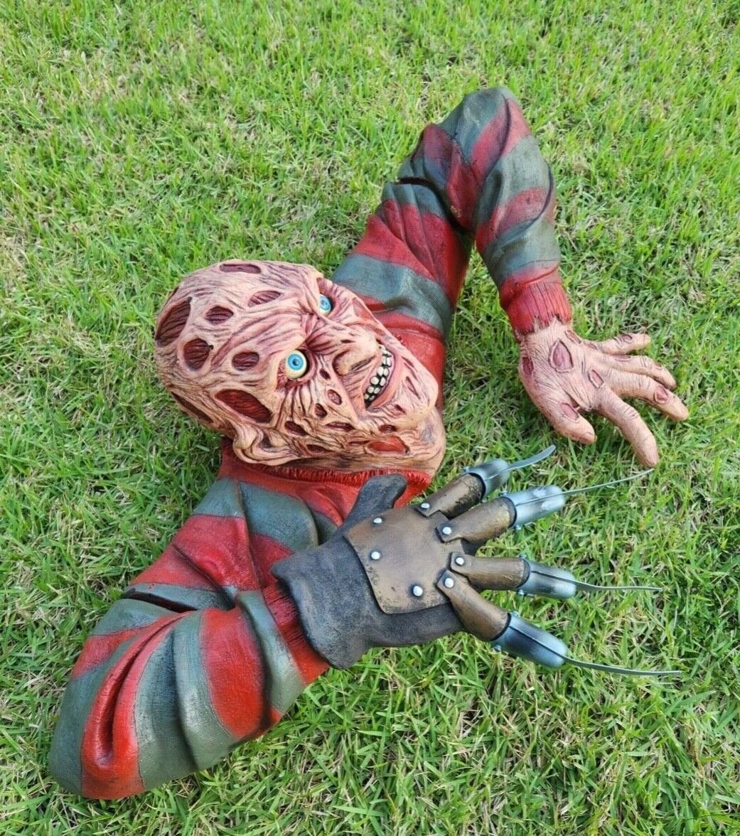 Rubie's Nightmare On Elm Street Freddy Krueger Grave Walker Decoration